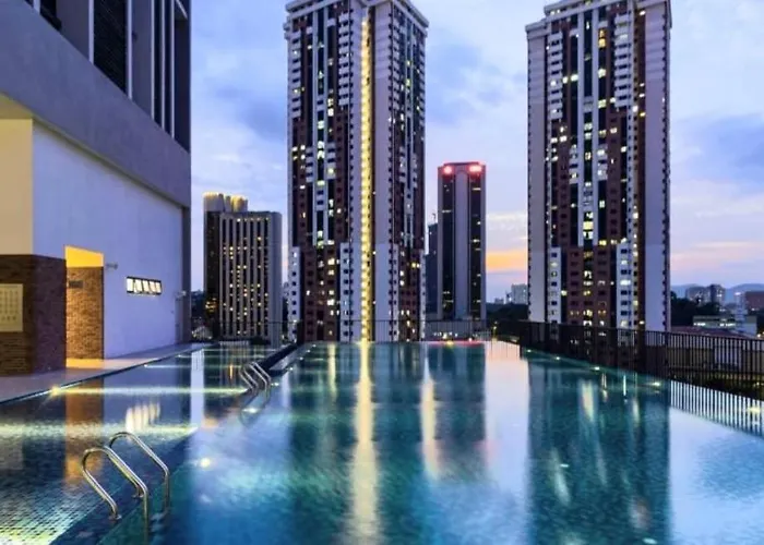 Chambers Residence Luxury Suites By Cozy Stay