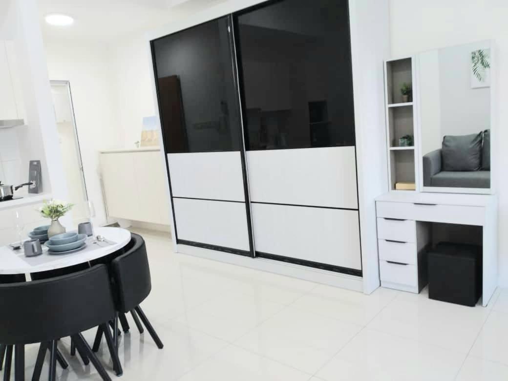Chambers Luxury By Cozy Pangsapuri