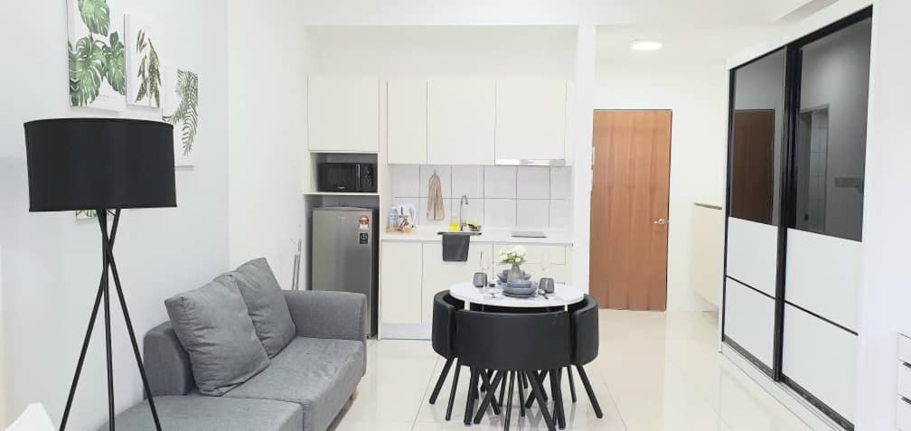 Chambers Luxury By Cozy