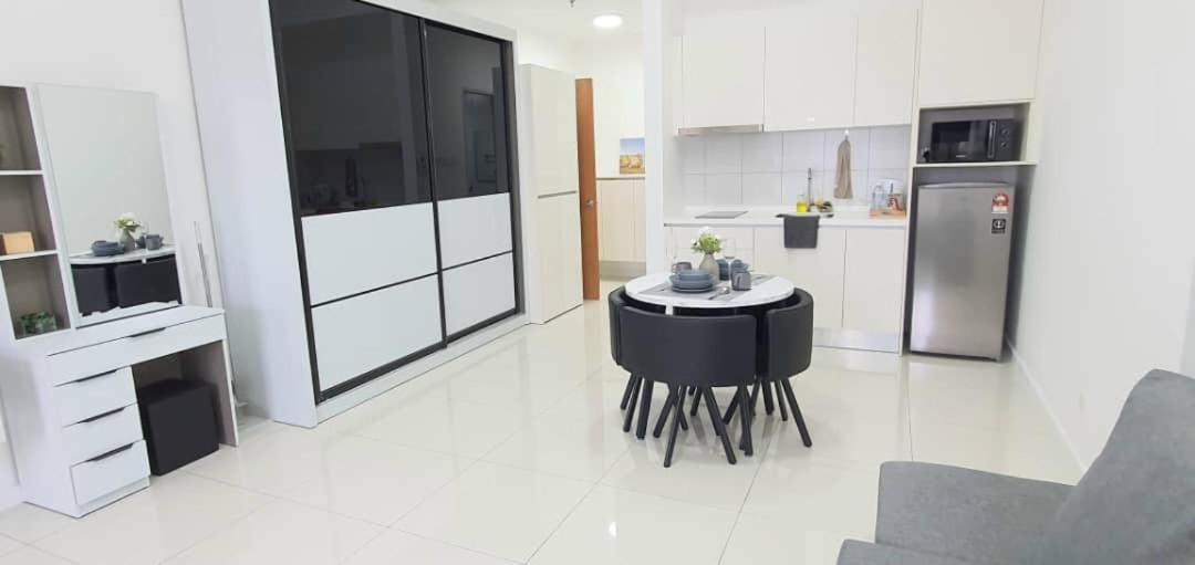 Chambers Luxury By Cozy *